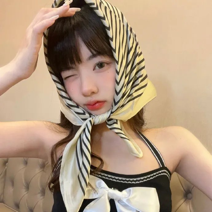 津津井小姐